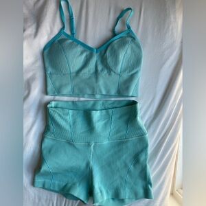Aerie Off-line yoga Set